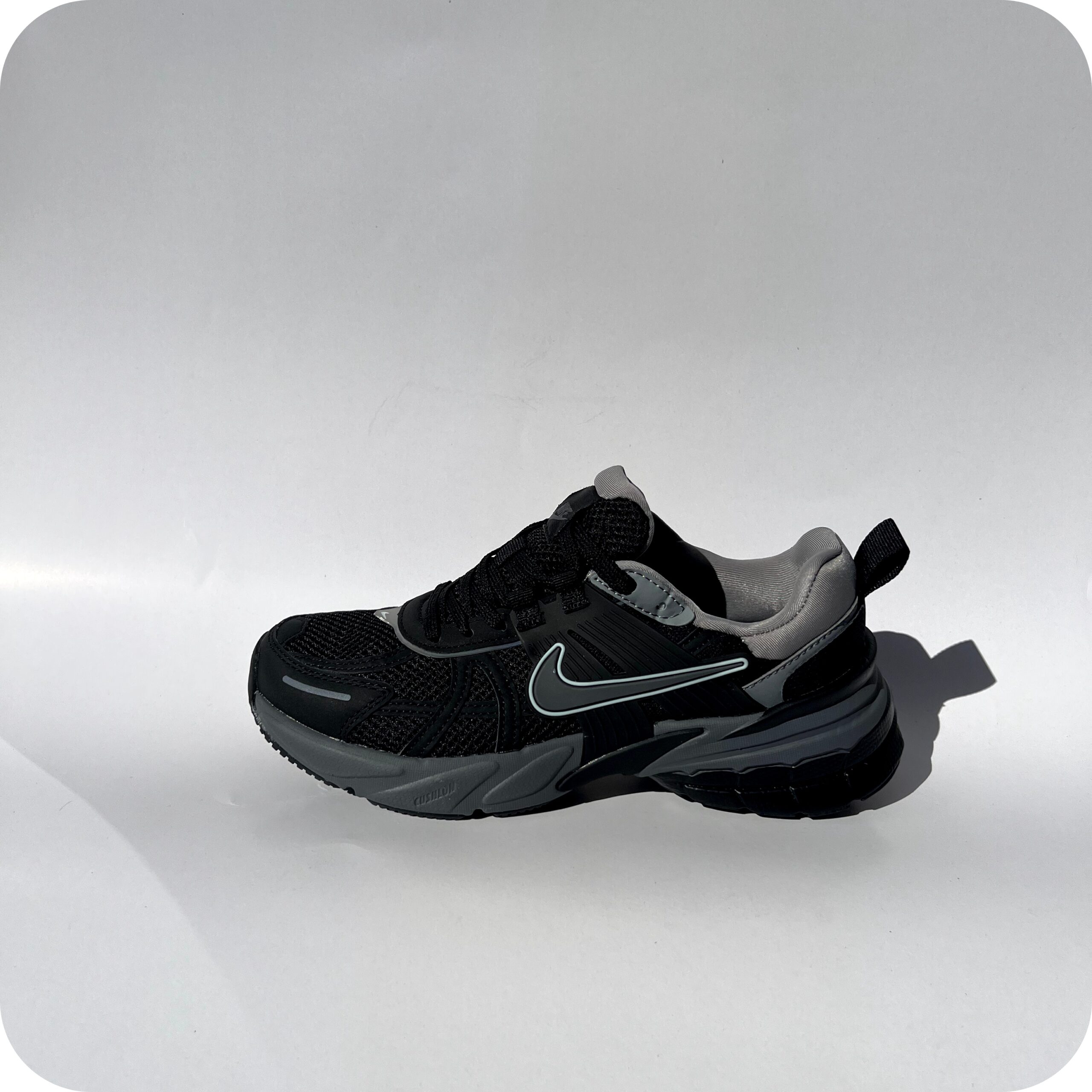 نایکی مدل v2 مشکی