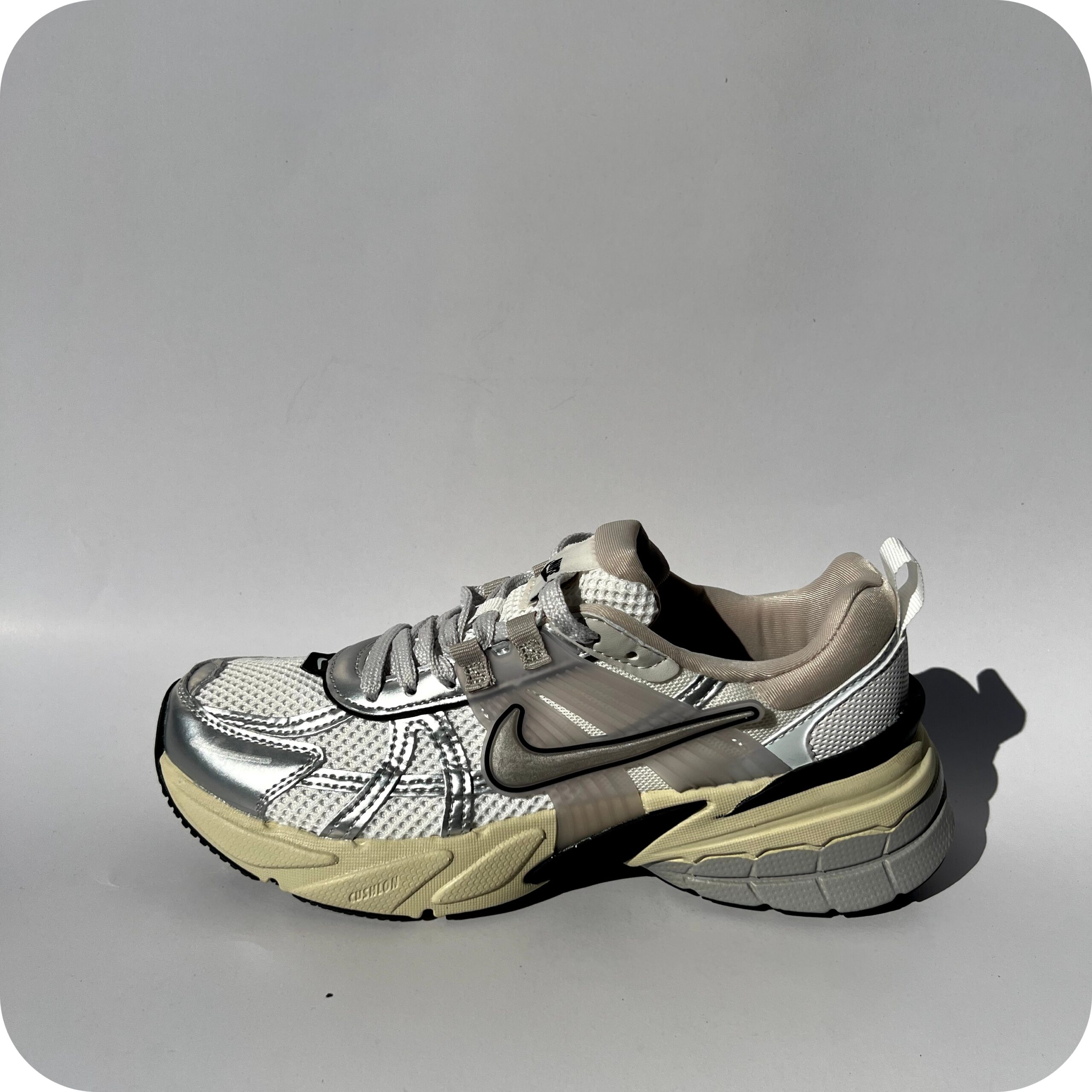 نایکی مدل v2 طوسی قهوه‌ای